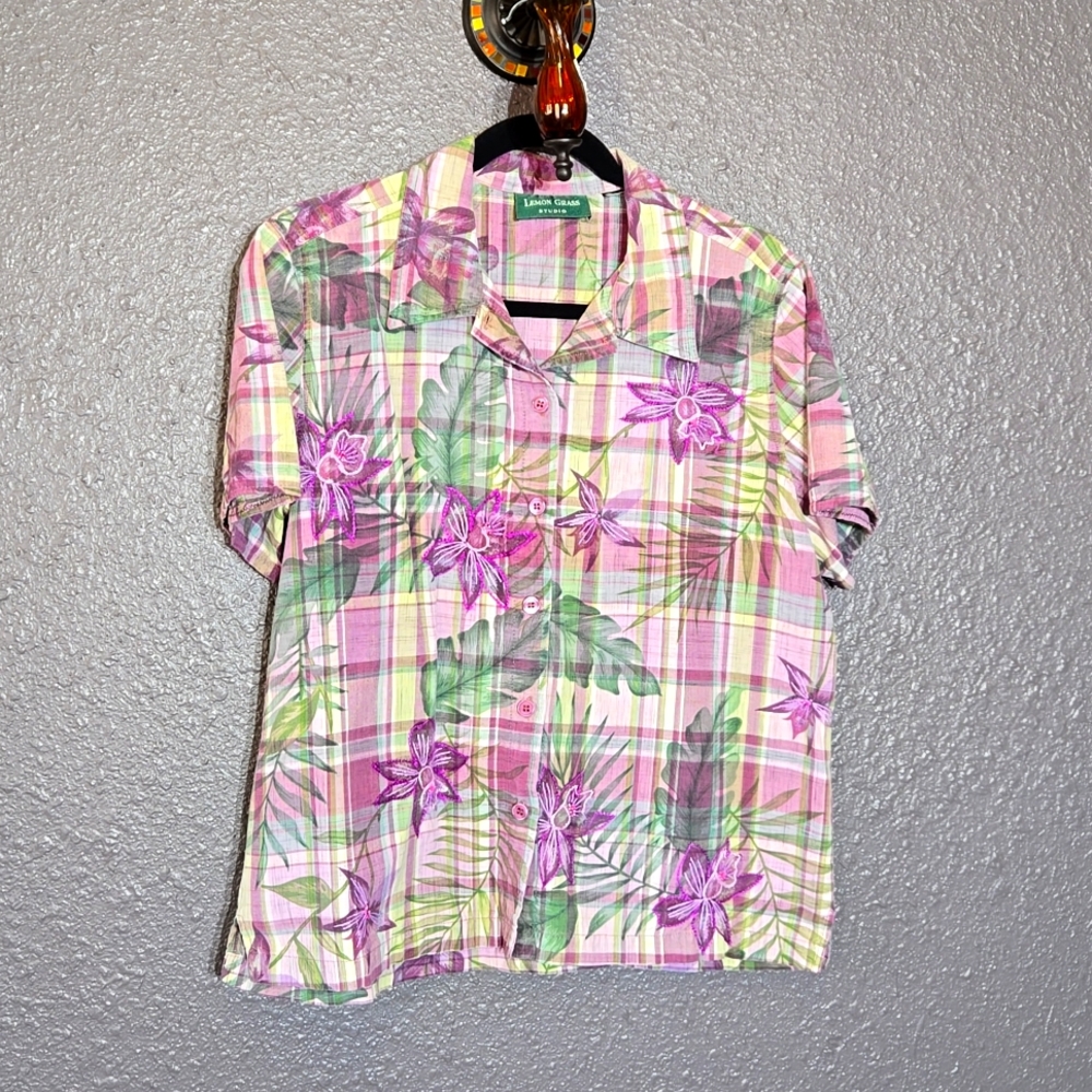 Lemon Grass Short Sleeve Button-down Shirt